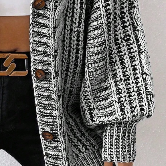 Oversized Grey Cable Knit Cardigan Long Sleeves Hip Length Buttoned - Picture 8 of 16